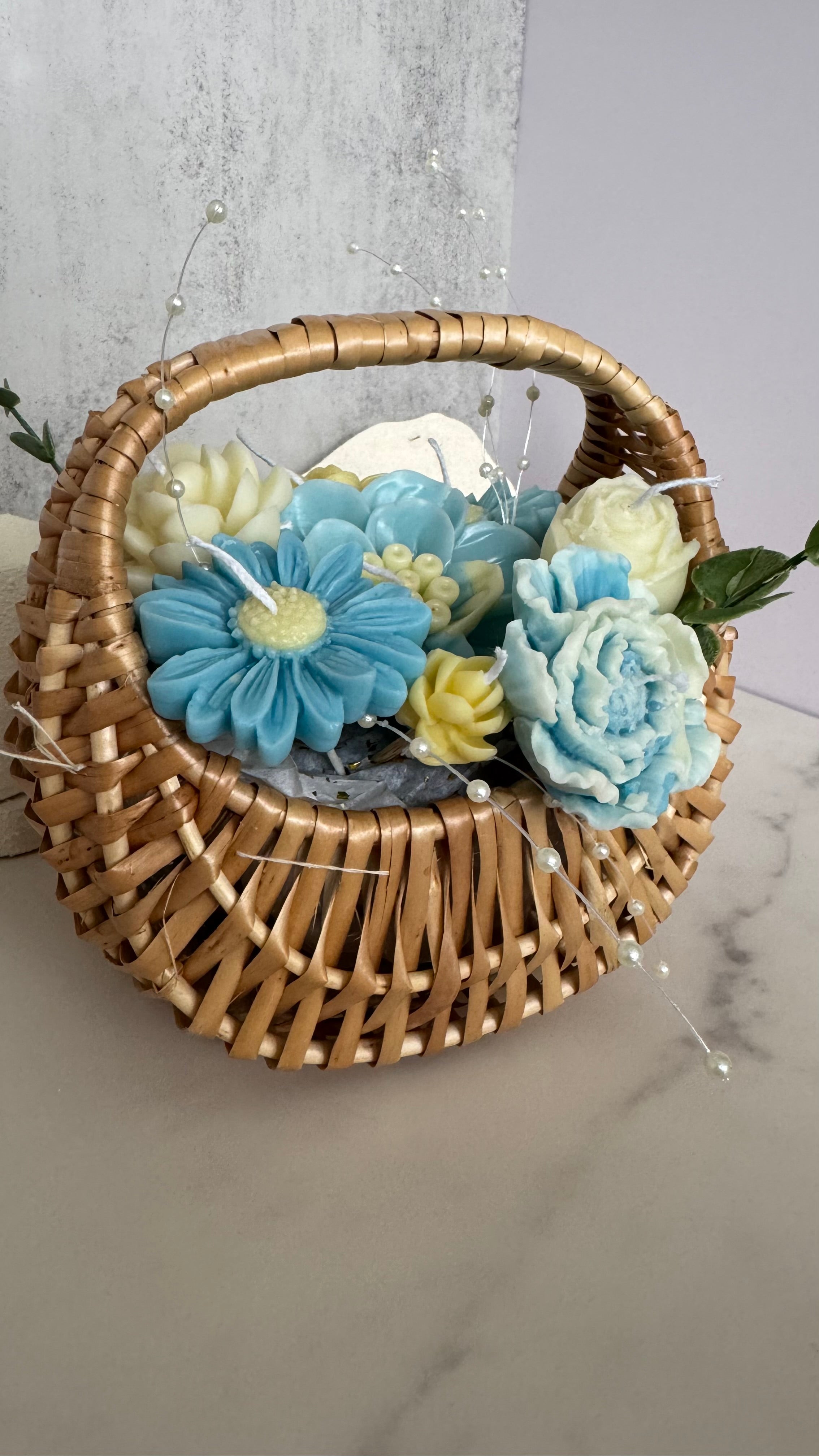 Flower Basket Candle